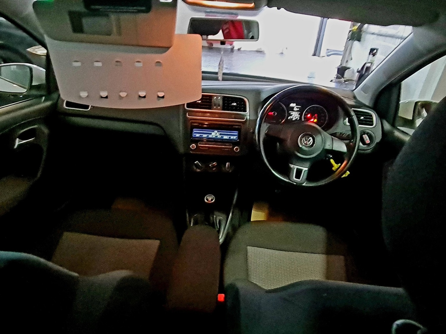 Used Volkswagen Polo 2011 for sale - 76791569: Photo 9