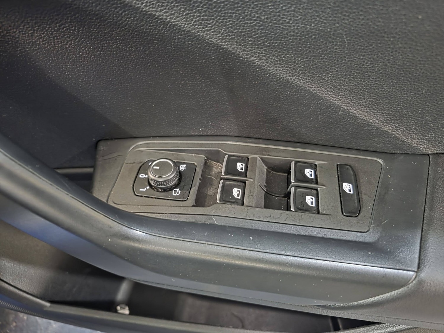 Used Volkswagen T-Roc 2019 for sale - 77973732: Photo 14