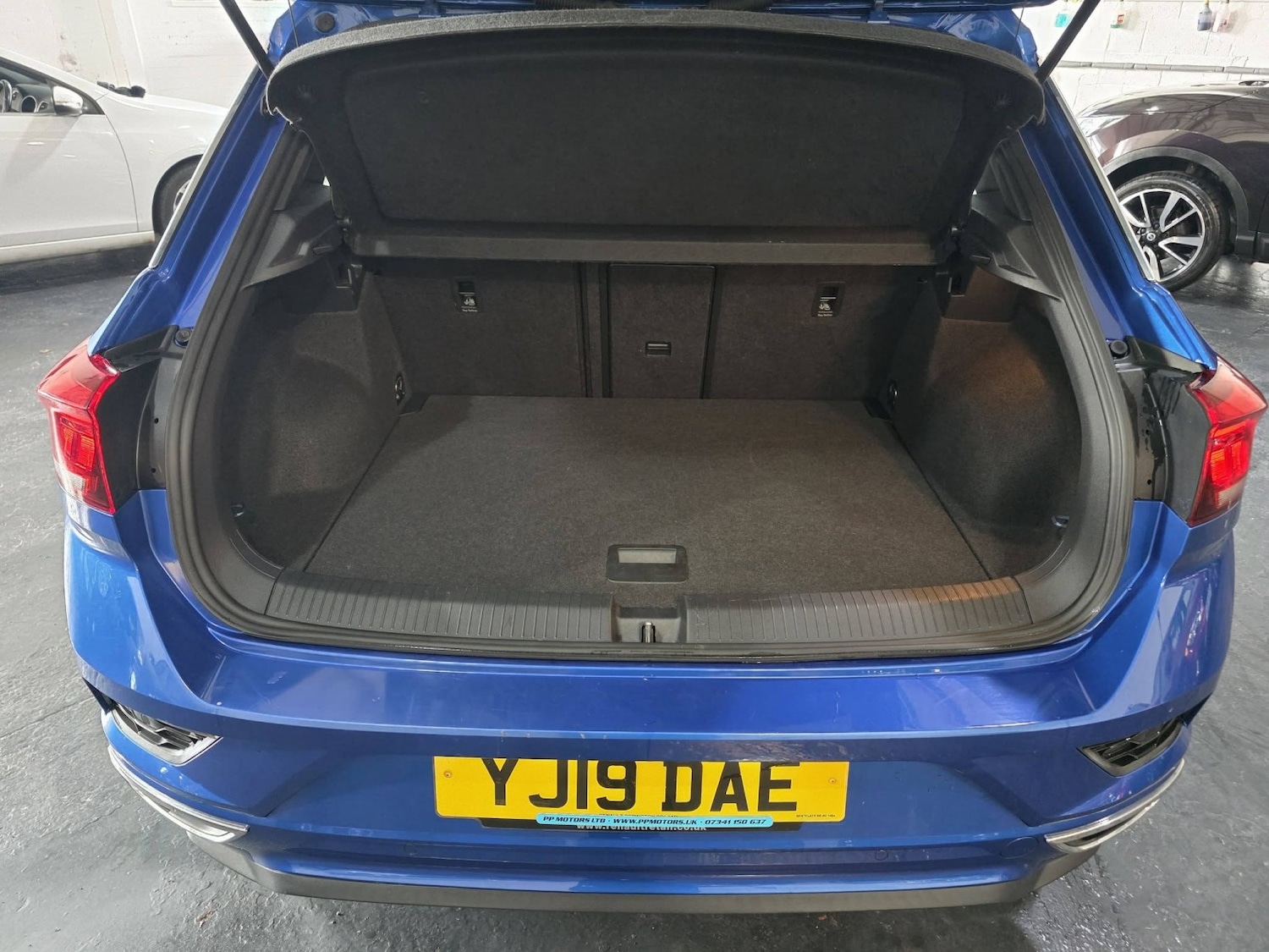 Used Volkswagen T-Roc 2019 for sale - 77973732: Photo 28