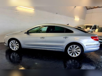 Used Volkswagen CC 2011 for sale - 76120300: Photo