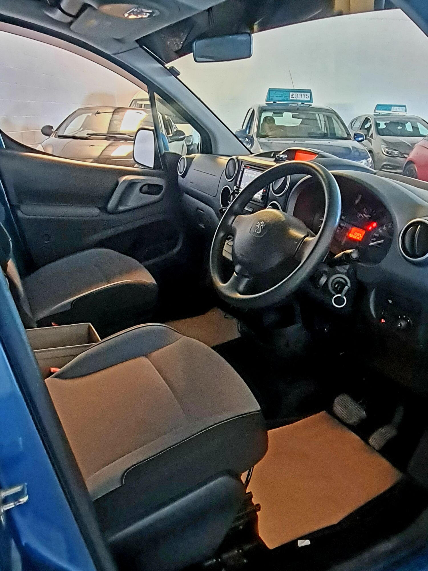 Used Peugeot Partner Tepee 2014 for sale - 76712948: Photo 14