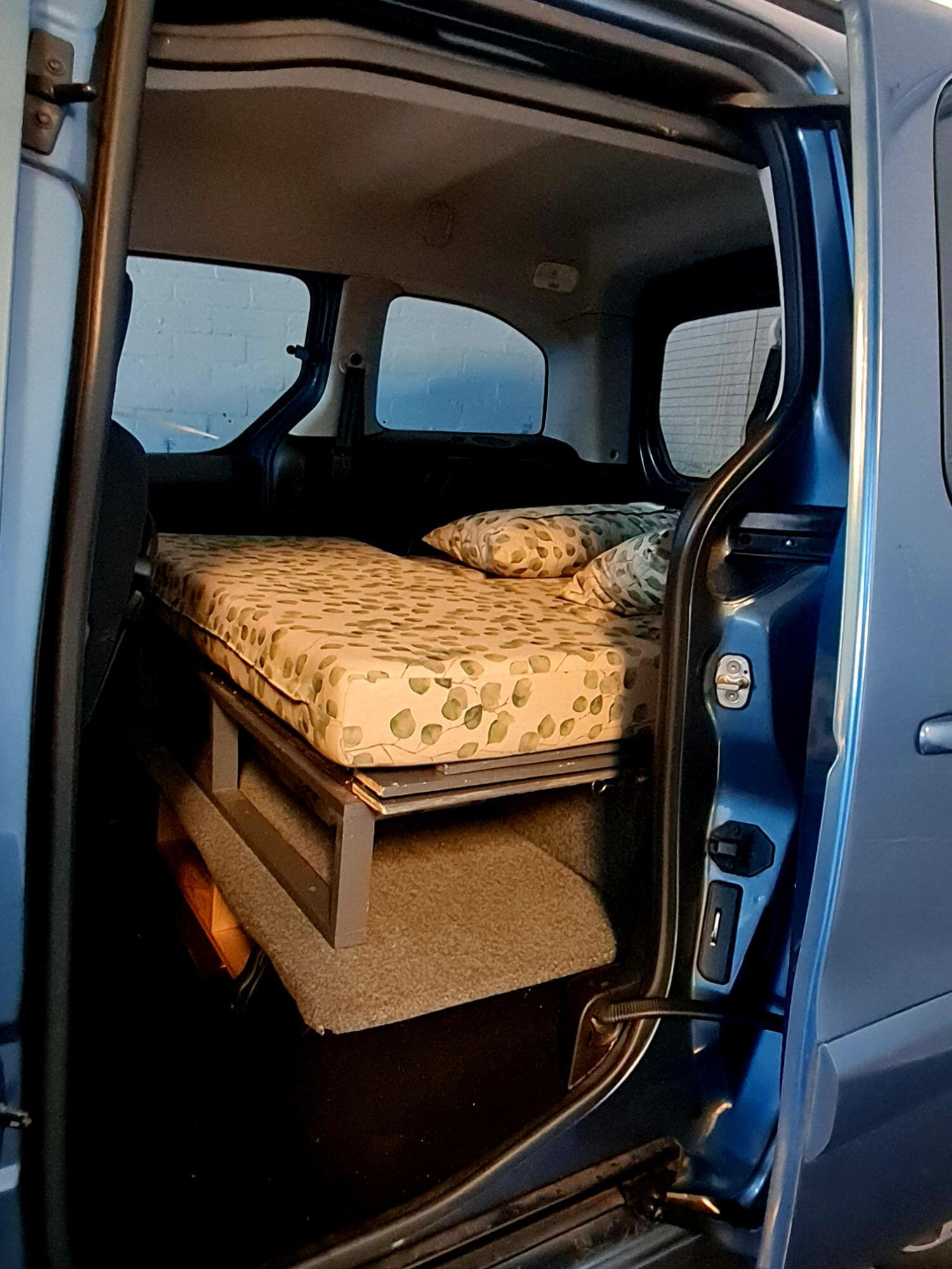 Used Peugeot Partner Tepee 2014 for sale - 76712948: Photo 18