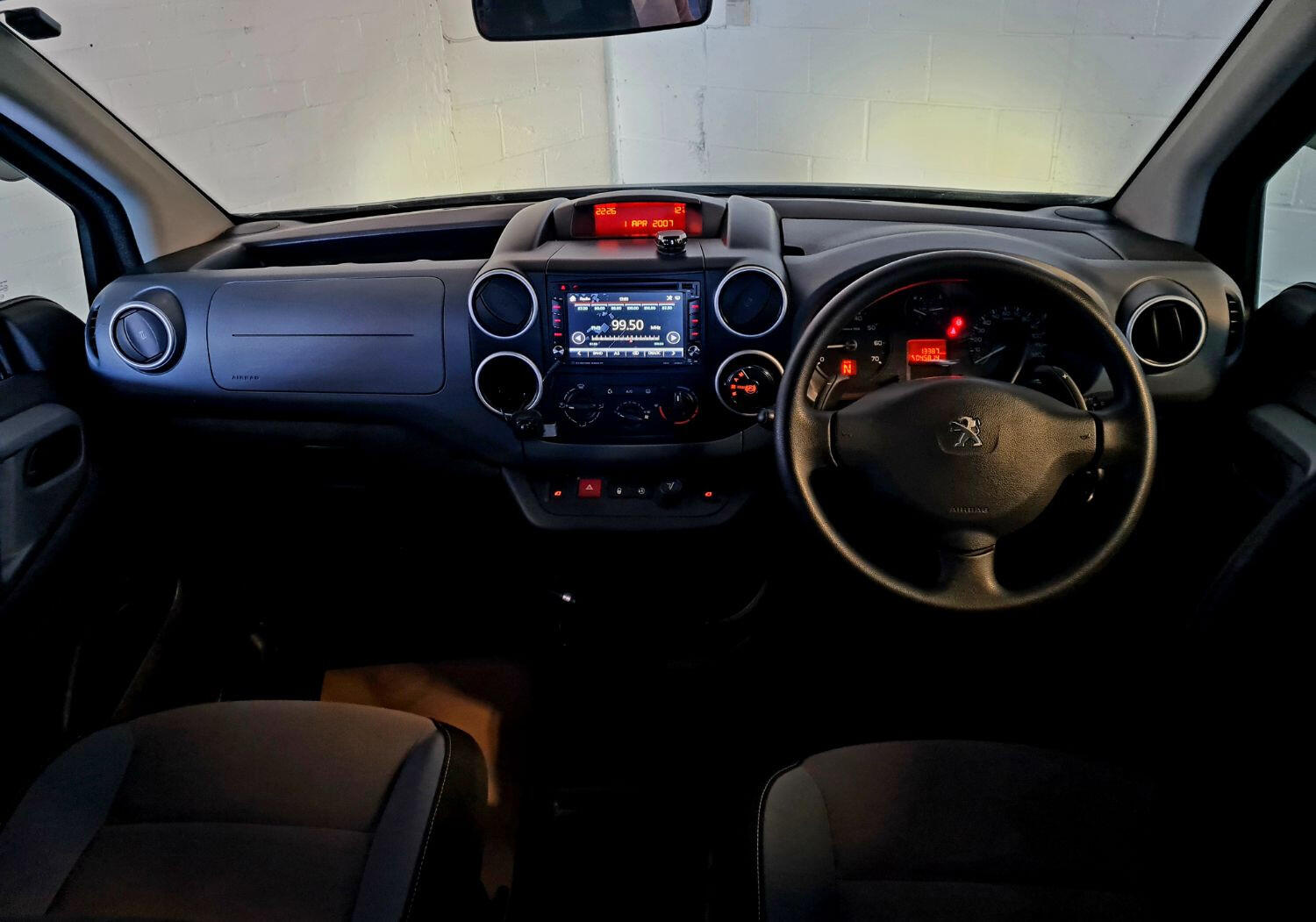 Used Peugeot Partner Tepee 2014 for sale - 76712948: Photo 9