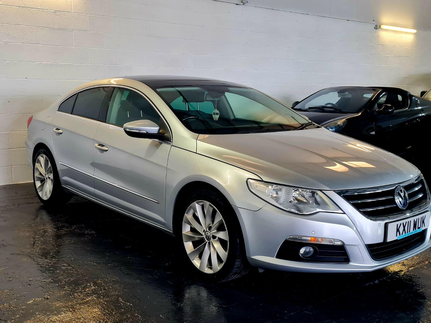 Used Volkswagen CC 2011 for sale - 76281416: Photo 1