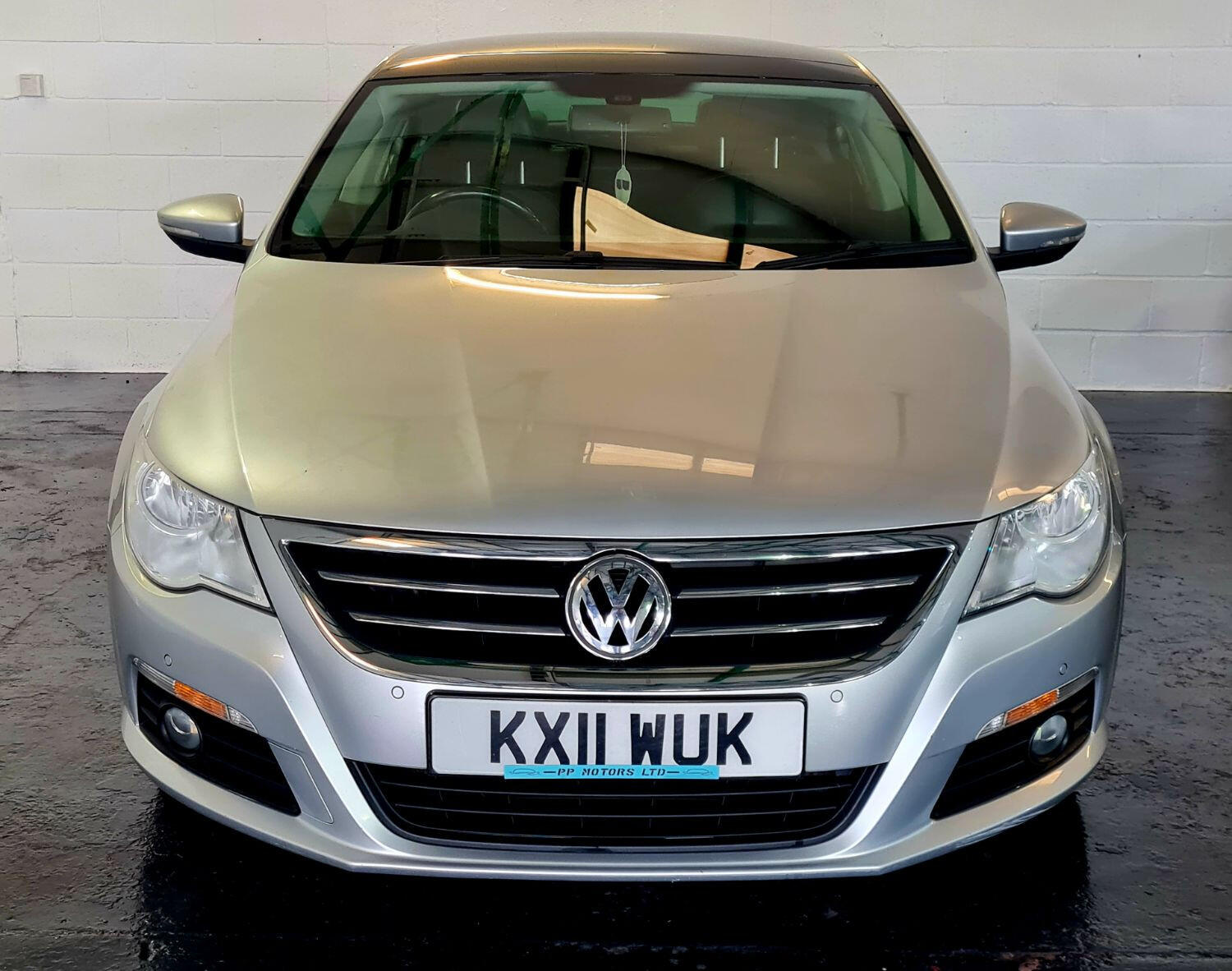 Used Volkswagen CC 2011 for sale - 76281416: Photo 2
