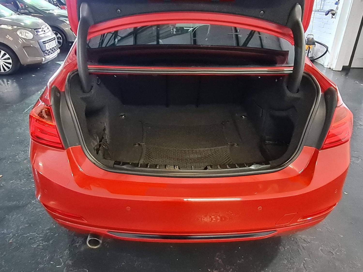 Used BMW 3 Series 2012 for sale - 76931448: Photo 23