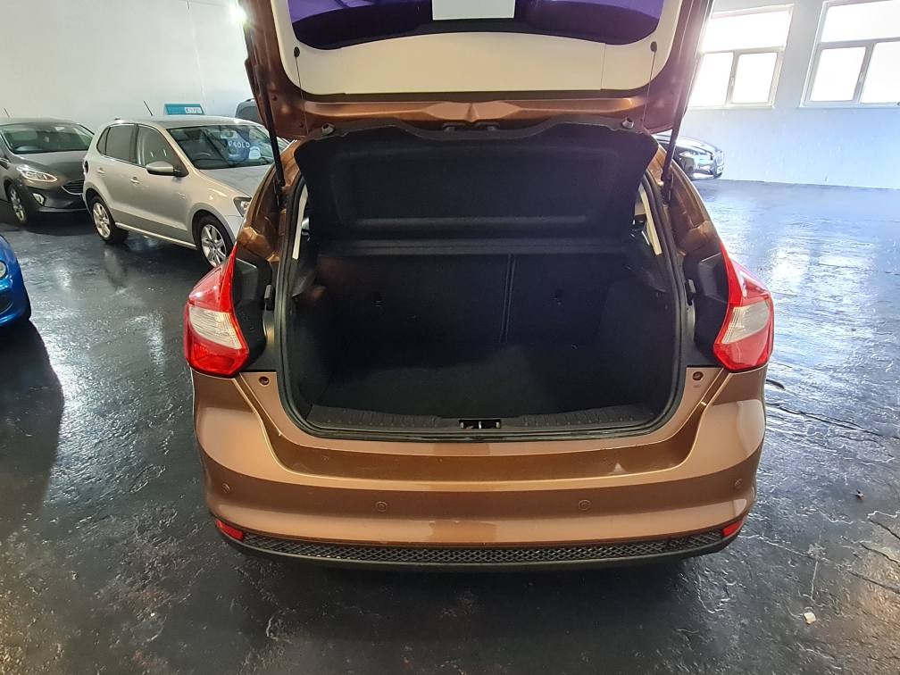 Used Ford Focus 2013 for sale - 76521148: Photo 20