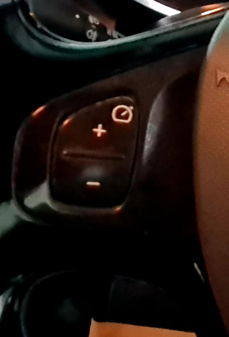 Used Renault Clio 2014 for sale - 76527373: Photo 12