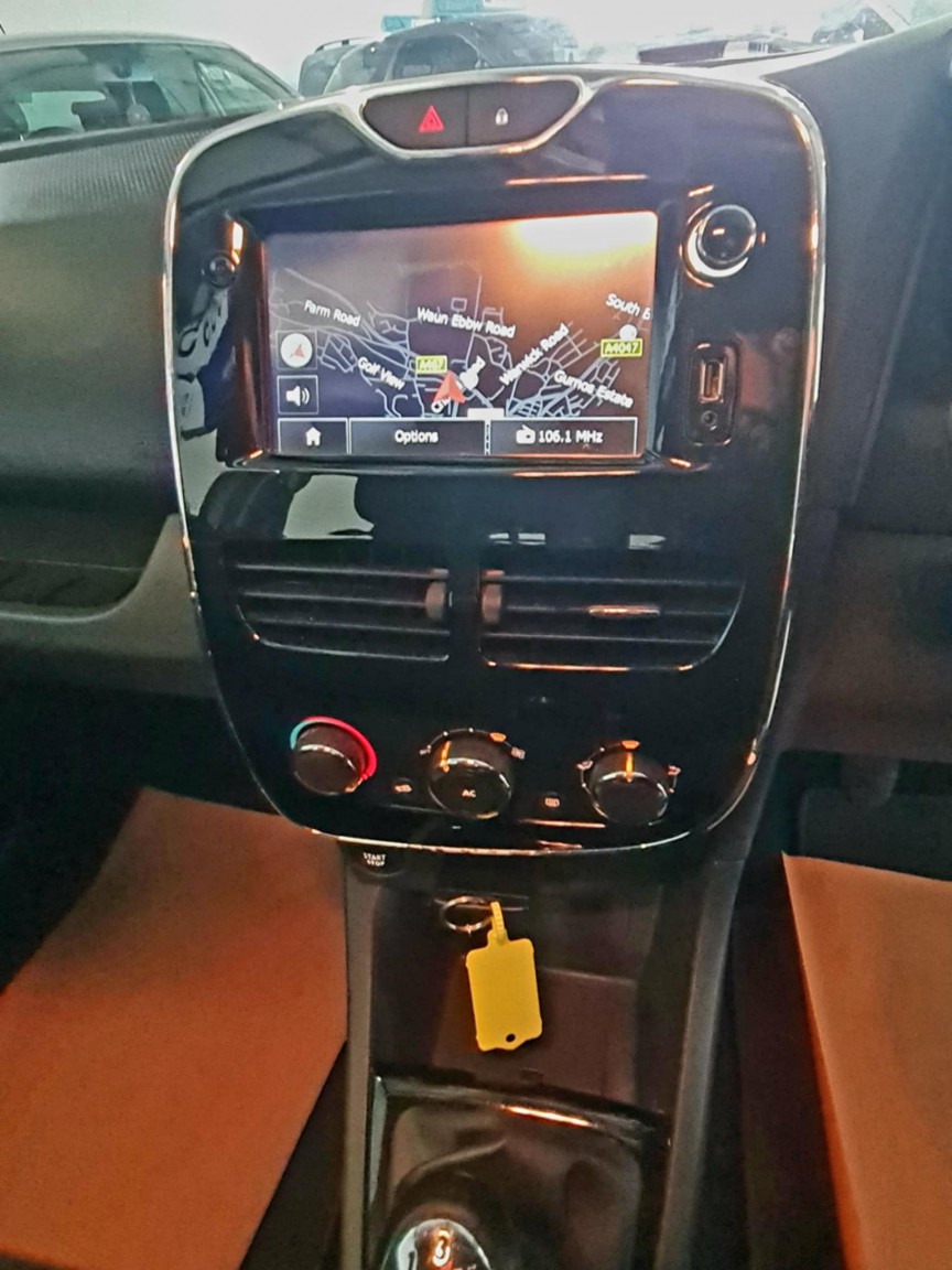 Used Renault Clio 2014 for sale - 76527373: Photo 18