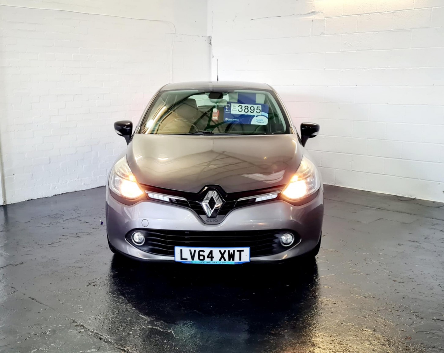 Used Renault Clio 2014 for sale - 76527373: Photo 2