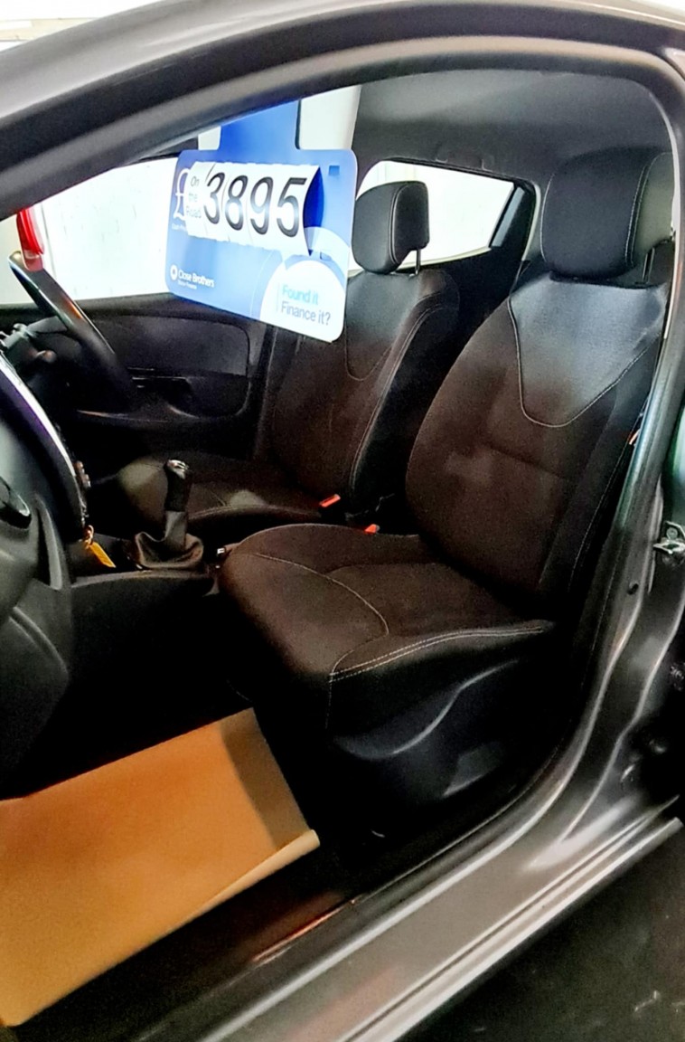 Used Renault Clio 2014 for sale - 76527373: Photo 21