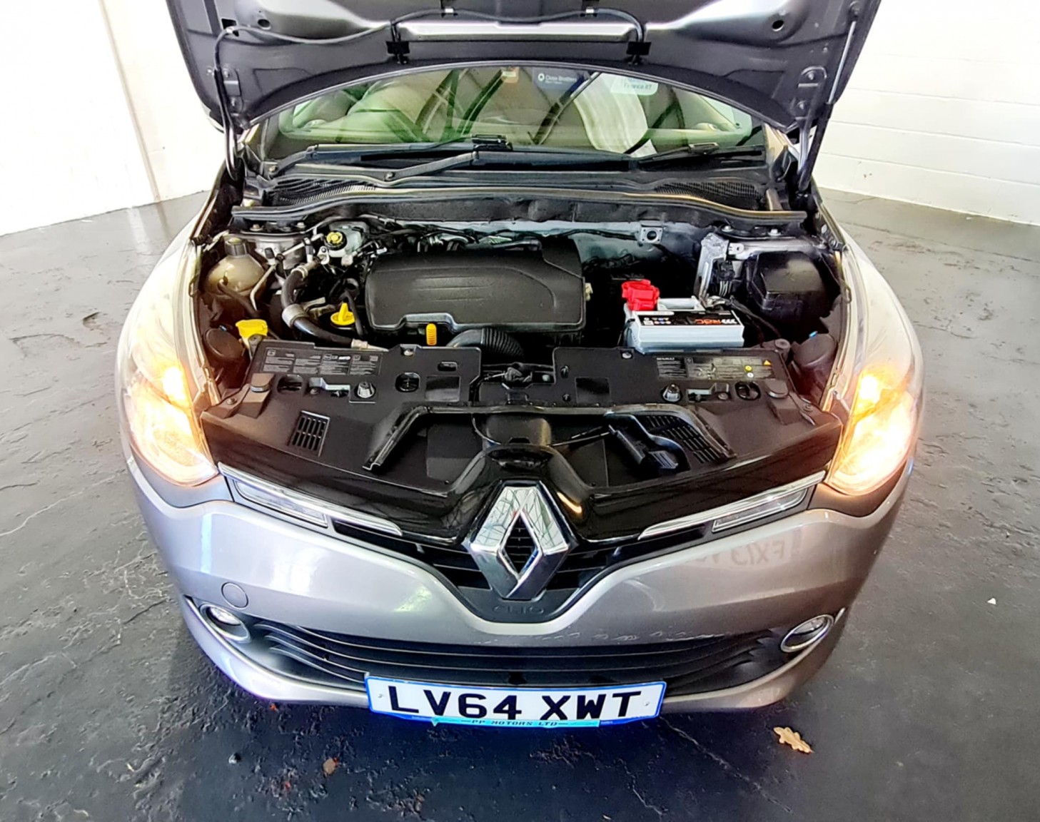 Used Renault Clio 2014 for sale - 76527373: Photo 23
