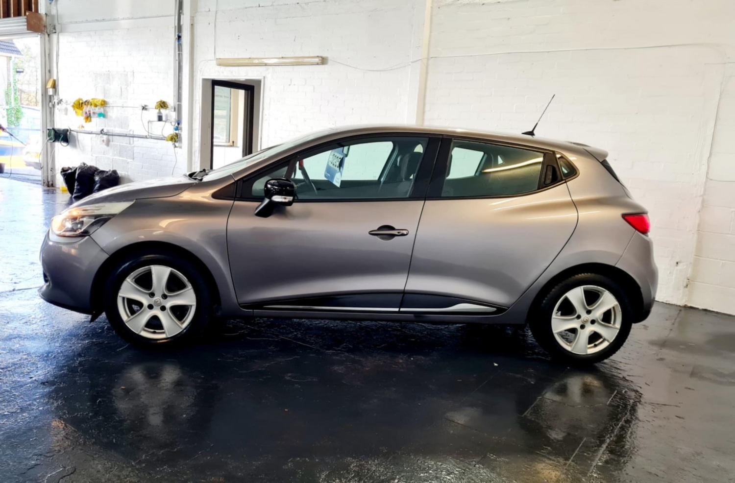 Used Renault Clio 2014 for sale - 76527373: Photo 4