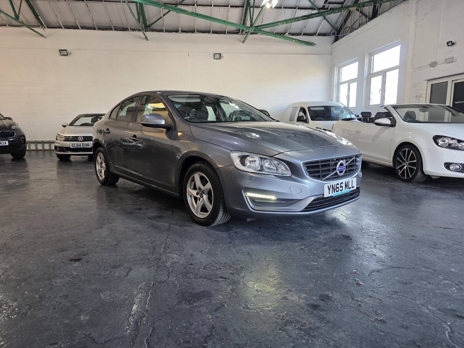 Used Volvo S60 2015 for sale - 77945769: Photo 1