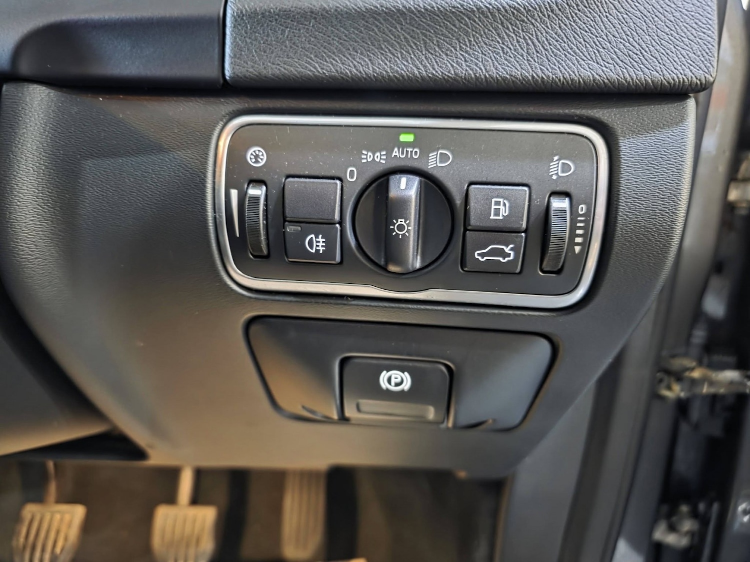 Used Volvo S60 2015 for sale - 77945769: Photo 12