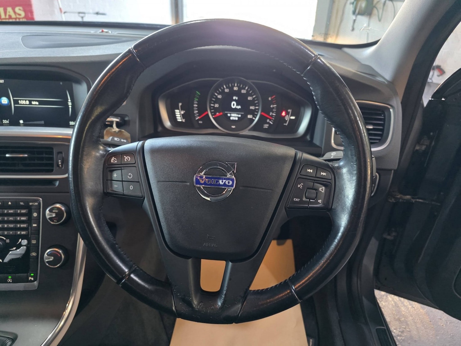 Used Volvo S60 2015 for sale - 77945769: Photo 14