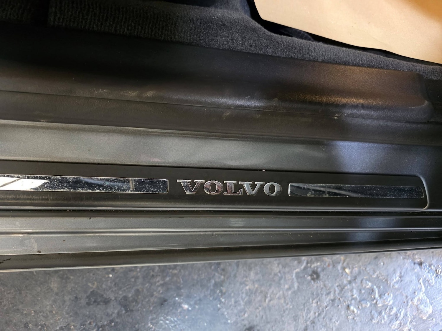 Used Volvo S60 2015 for sale - 77945769: Photo 9