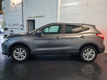 Used Nissan Qashqai 2014 for sale - 76968579: Photo