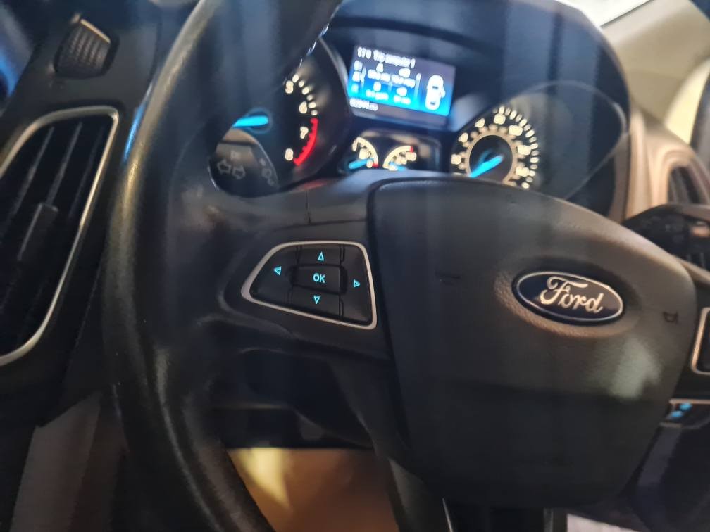 Used Ford Focus 2015 for sale - 76547935: Photo 14
