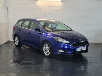 Used Ford Focus 2015 for sale - 76547935: Photo