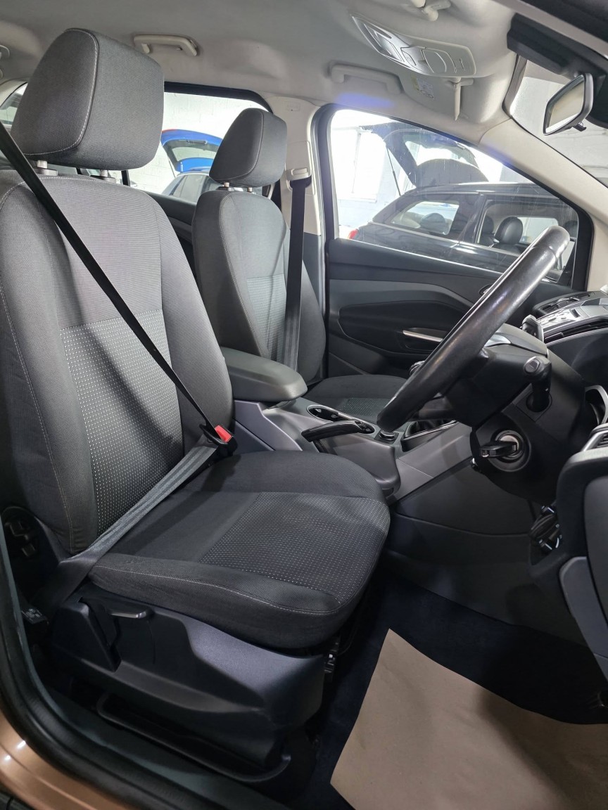 Used Ford Grand C-Max 2014 for sale - 78045494: Photo 16