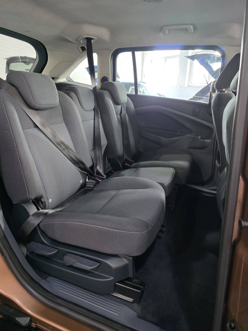 Used Ford Grand C-Max 2014 for sale - 78045494: Photo 17