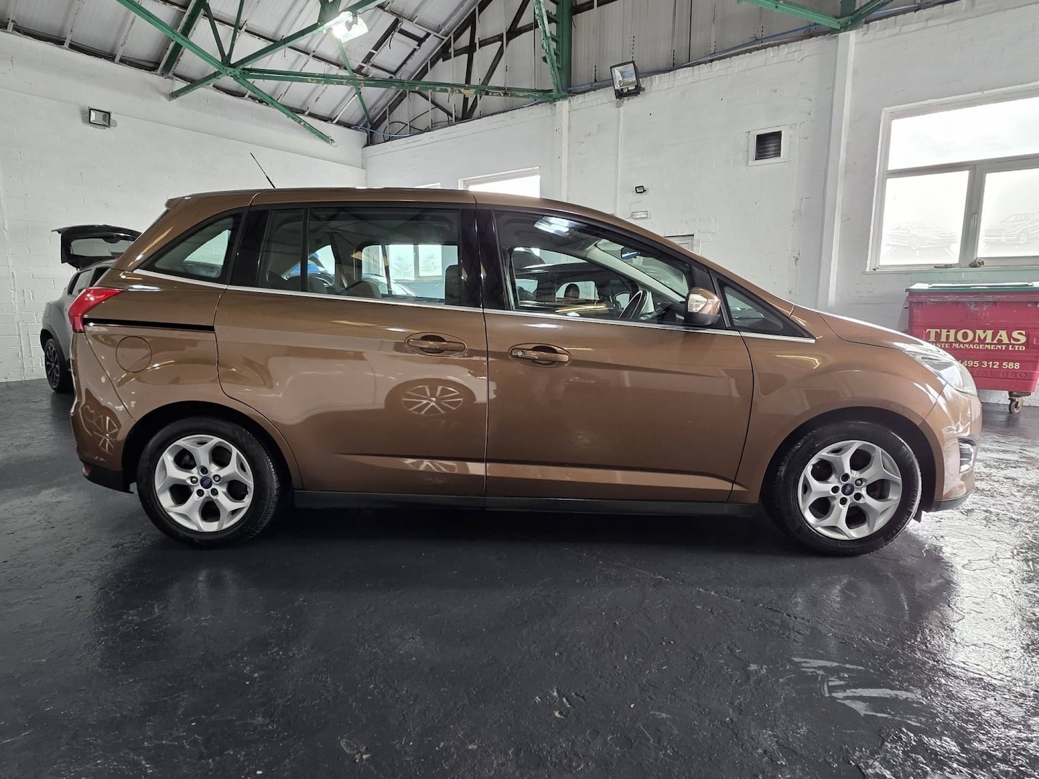 Used Ford Grand C-Max 2014 for sale - 78045494: Photo 7