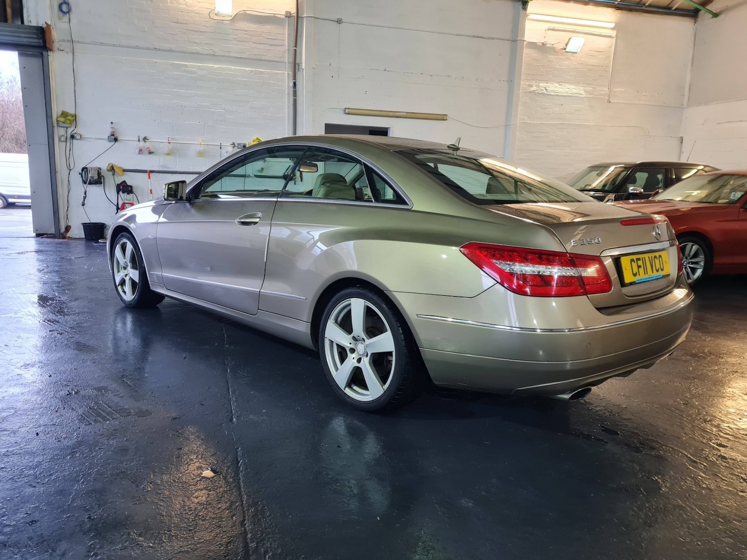 Used Mercedes-Benz E Class 2011 for sale - 77528288: Photo 5