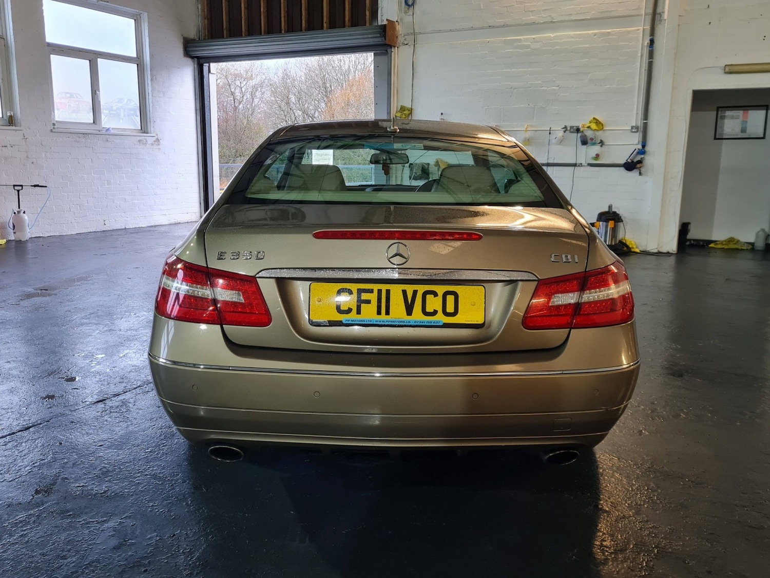 Used Mercedes-Benz E Class 2011 for sale - 77528288: Photo 6