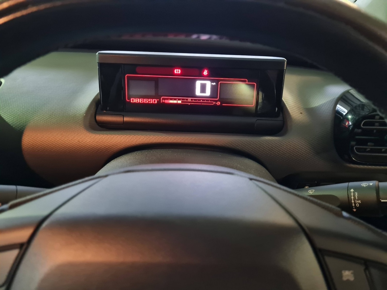 Used Citroen C4 Cactus 2018 for sale - 77319821: Photo 12