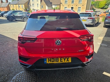 Used Volkswagen T-Roc 2018 for sale - 79009611: Photo