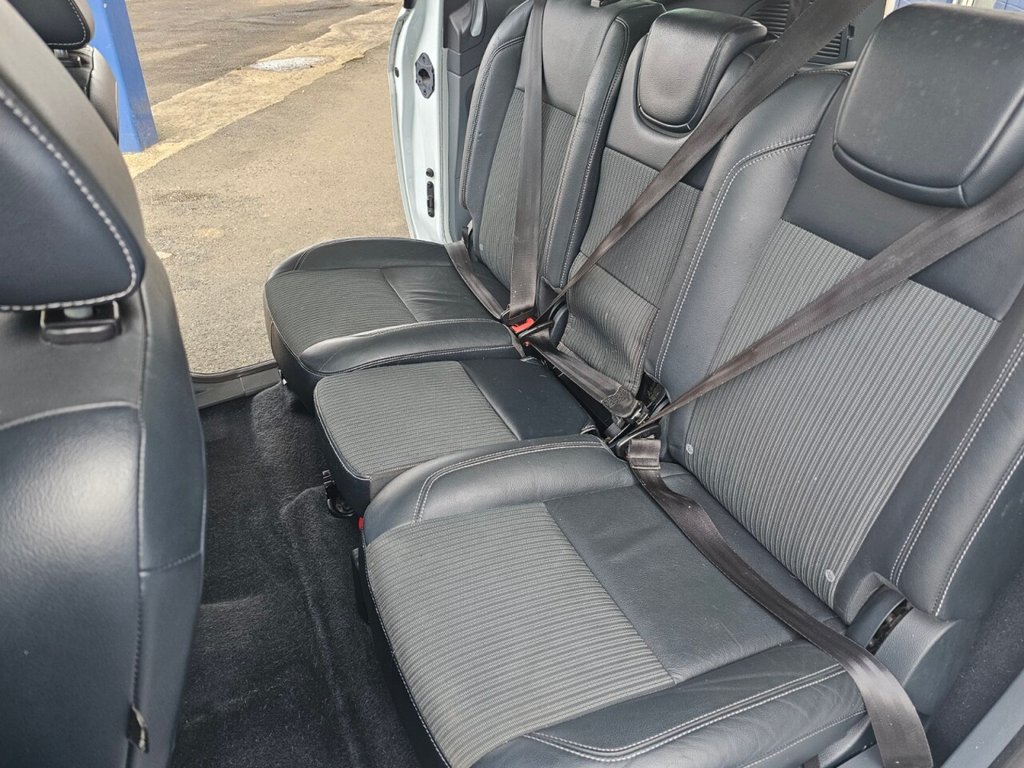 Used Ford Grand C-Max 2013 for sale - 77879414: Photo 16