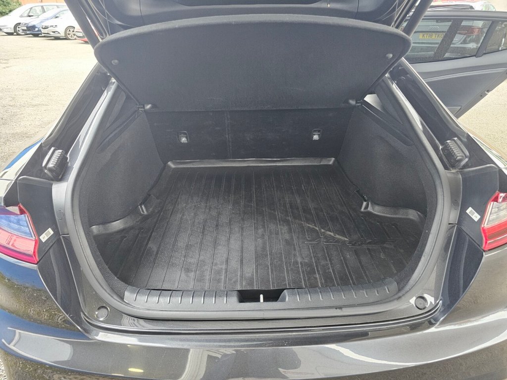 Used Kia Stinger 2018 for sale - 78083204: Photo 13