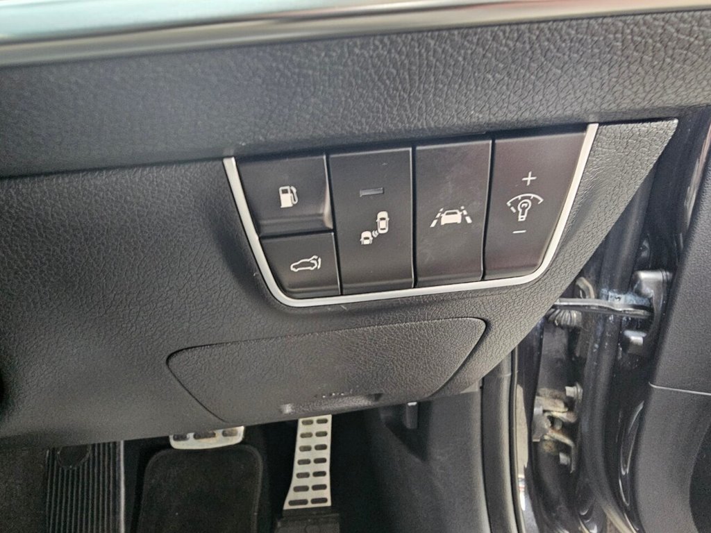 Used Kia Stinger 2018 for sale - 78083204: Photo 29