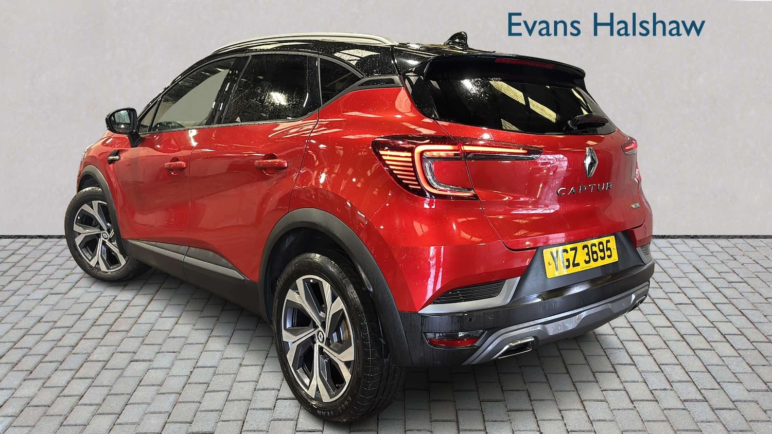 Used Renault Captur for sale - 77862605: Photo 4