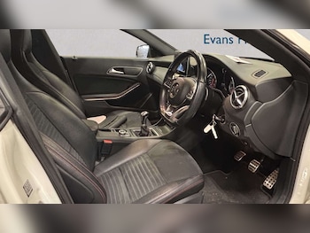 Used Mercedes-Benz CLA 2015 for sale - 77859366: Photo