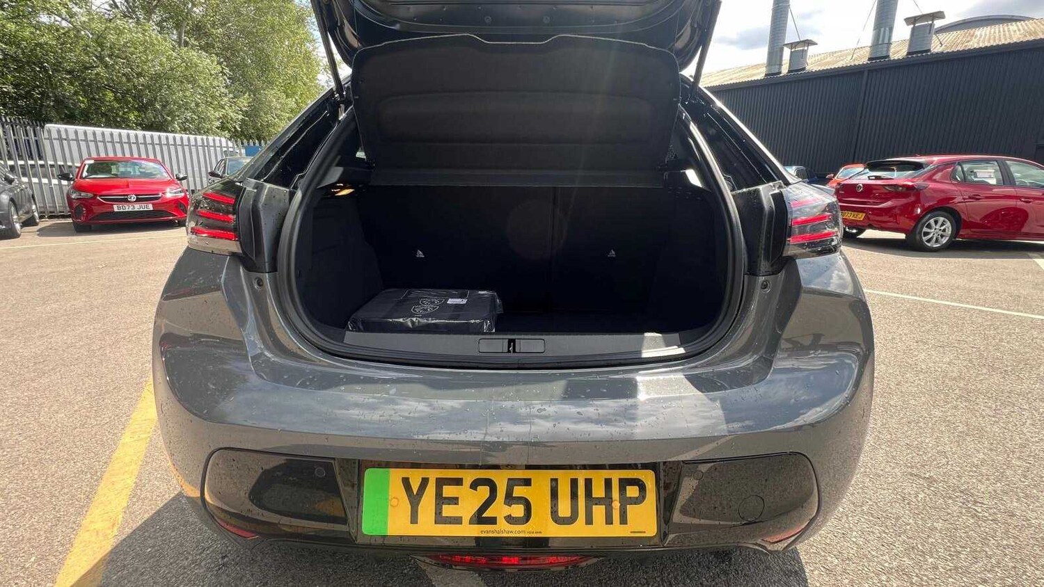 Used Peugeot 208 2025 for sale - 77856673: Photo 10