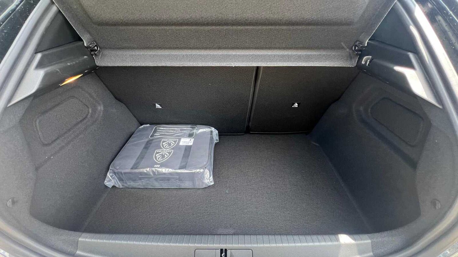 Used Peugeot 208 2025 for sale - 77856673: Photo 11