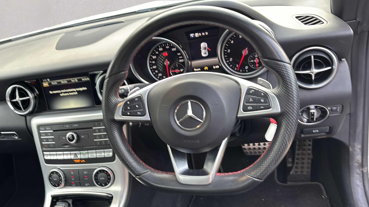 Used Mercedes-Benz SLC 2016 for sale - 77861304: Photo 11