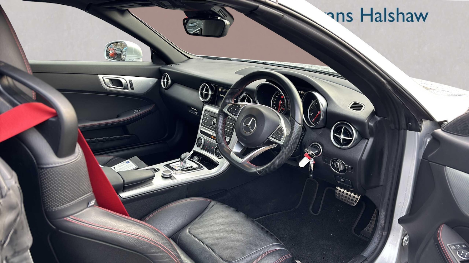 Used Mercedes-Benz SLC 2016 for sale - 77861304: Photo 3