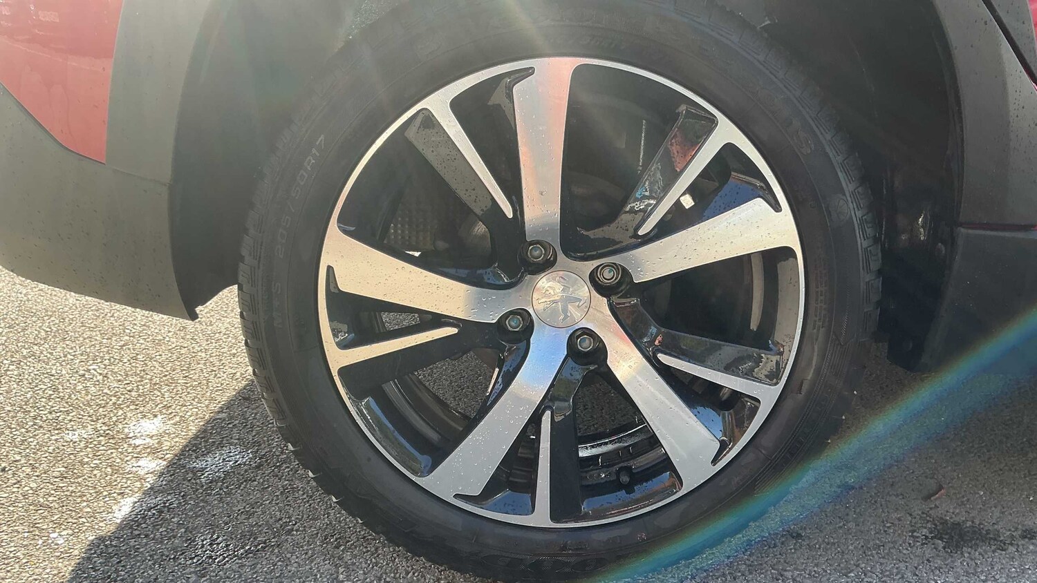 Used Peugeot 2008 for sale - 77860582: Photo 11