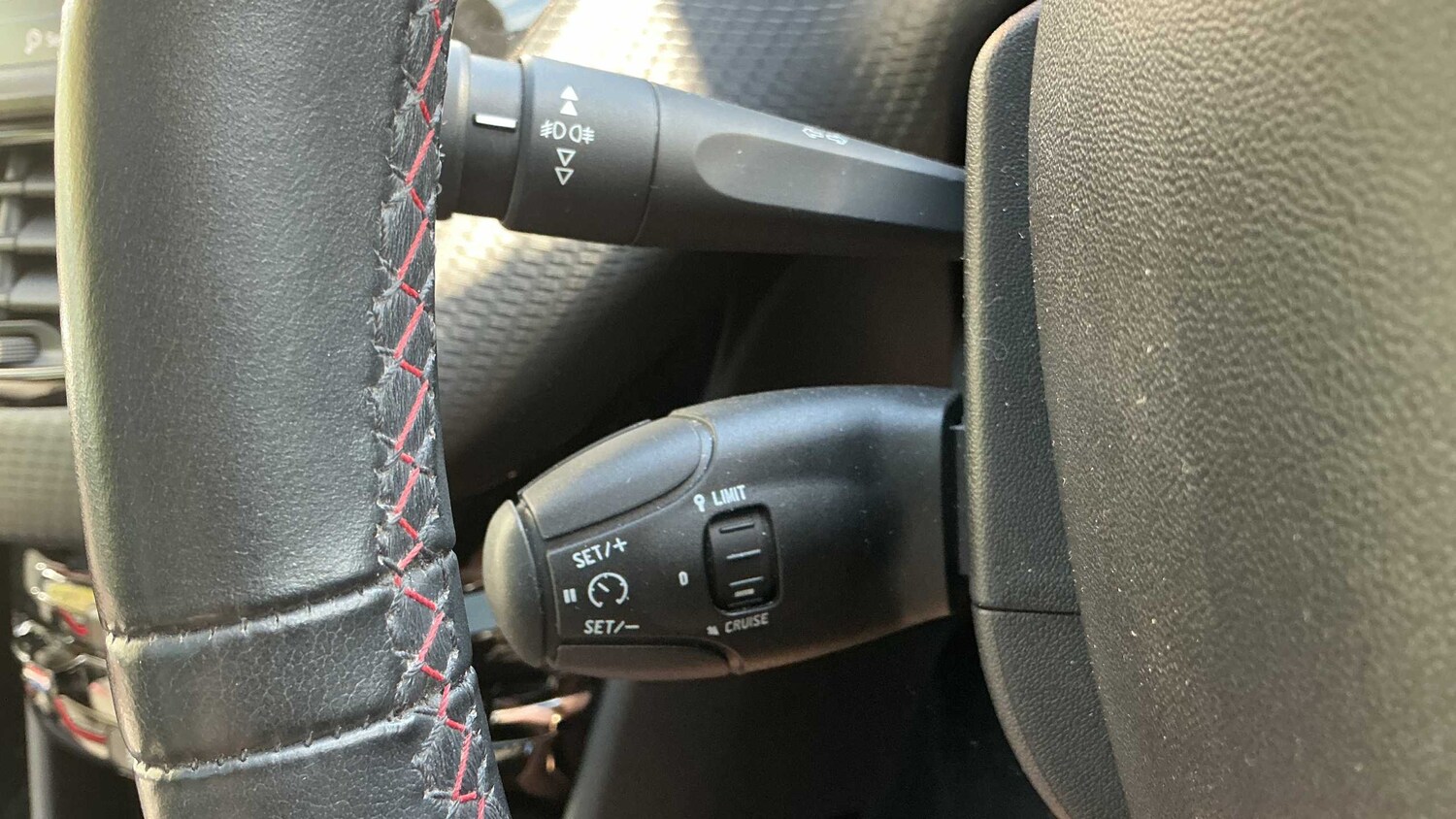 Used Peugeot 2008 for sale - 77860582: Photo 31