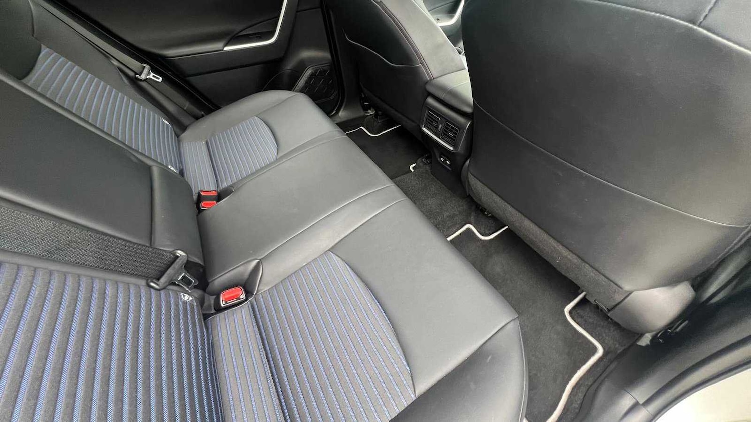 Used Toyota RAV4 for sale - 77861530: Photo 19