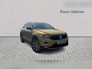 Used Volkswagen T-Roc 2018 for sale - 78743874: Photo