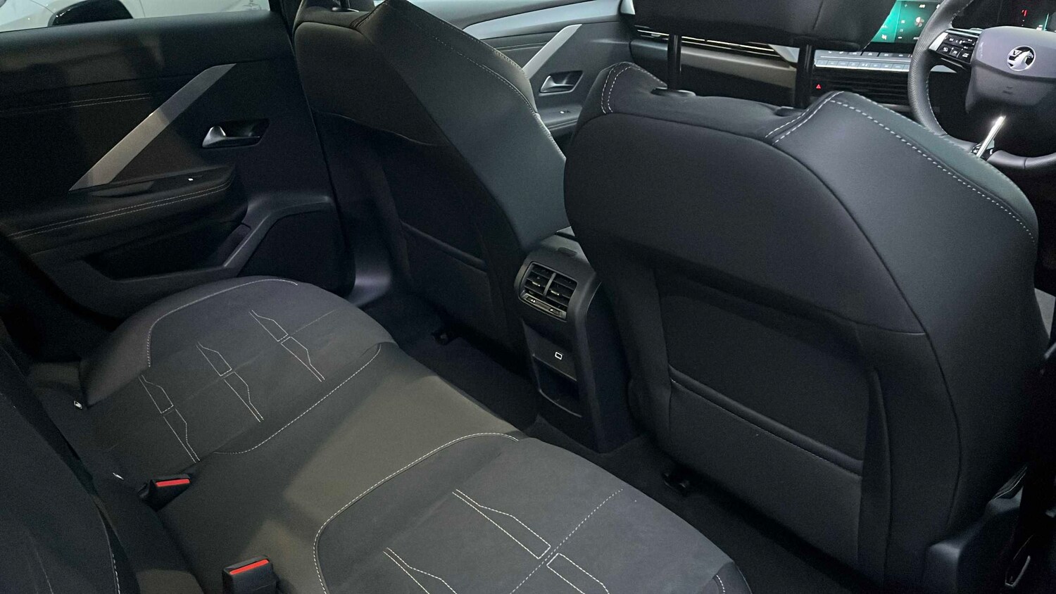 Used Vauxhall Astra for sale - 77861426: Photo 16