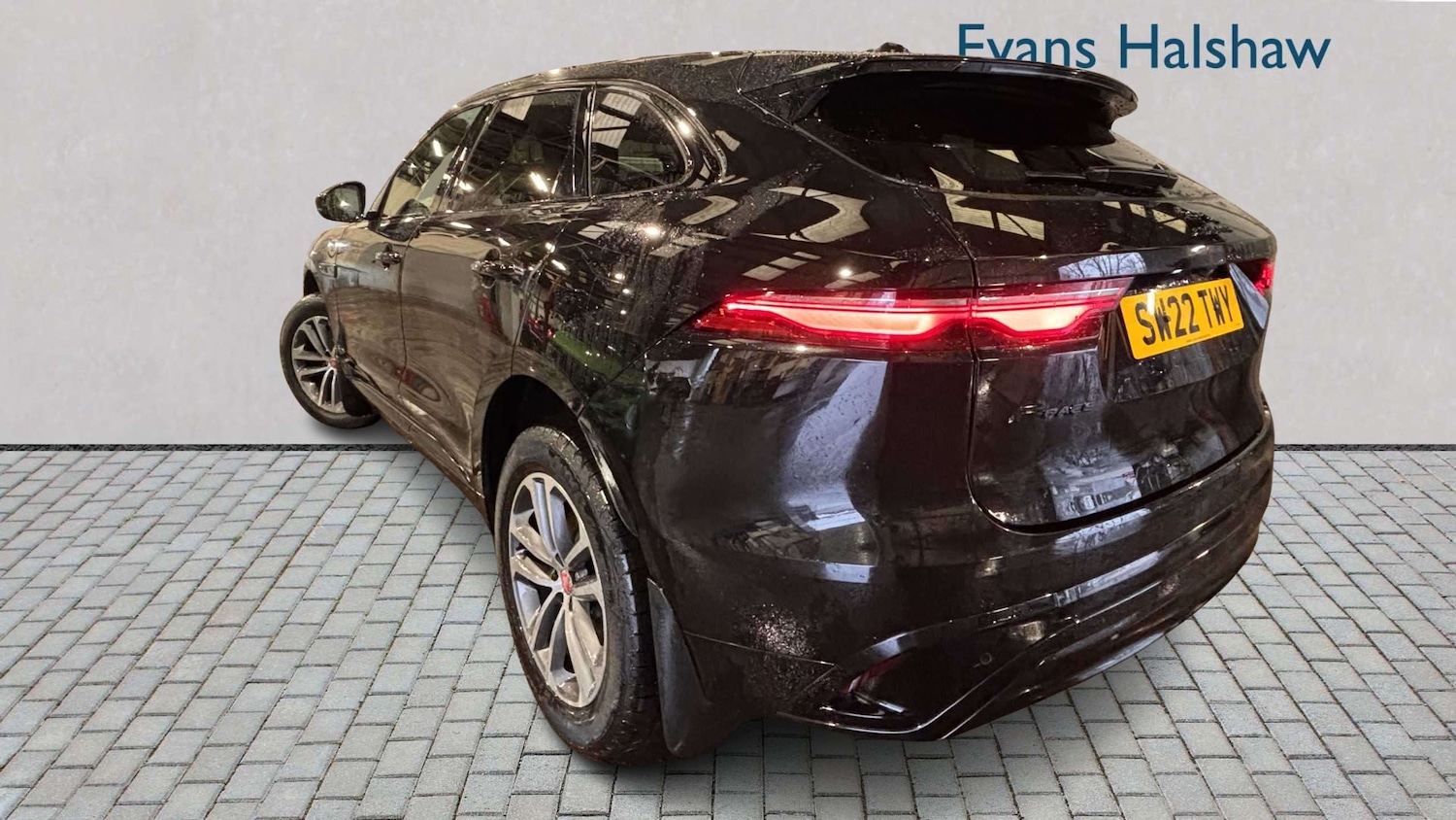 Used Jaguar F-Pace 2022 for sale - 77961062: Photo 4