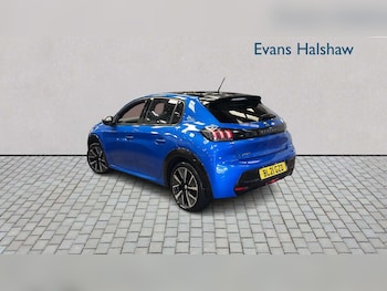 Used Peugeot 208 2021 for sale - 79161263: Photo