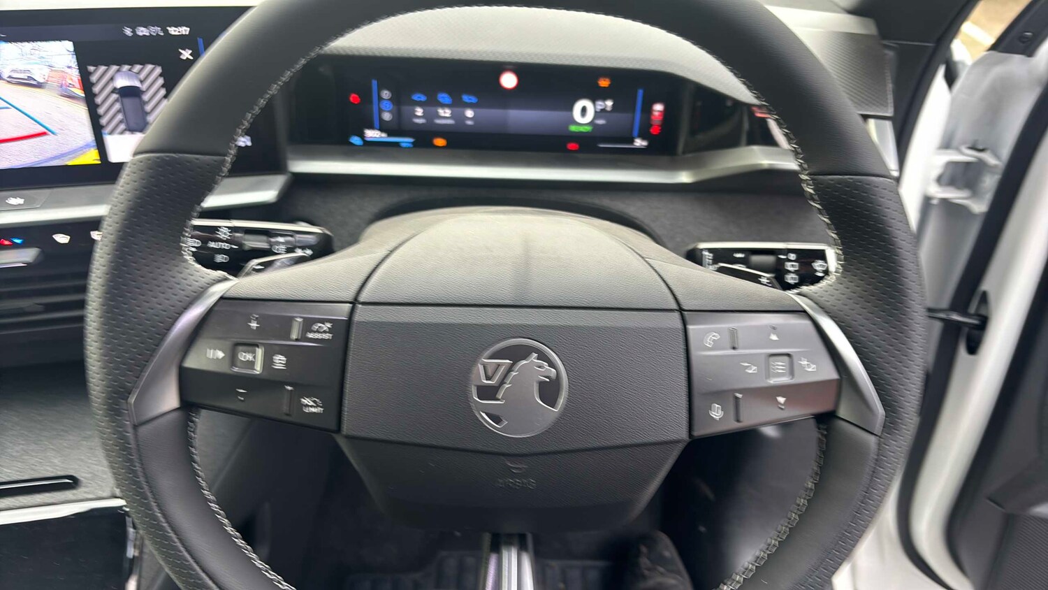 Used Vauxhall Grandland for sale - 77860827: Photo 12