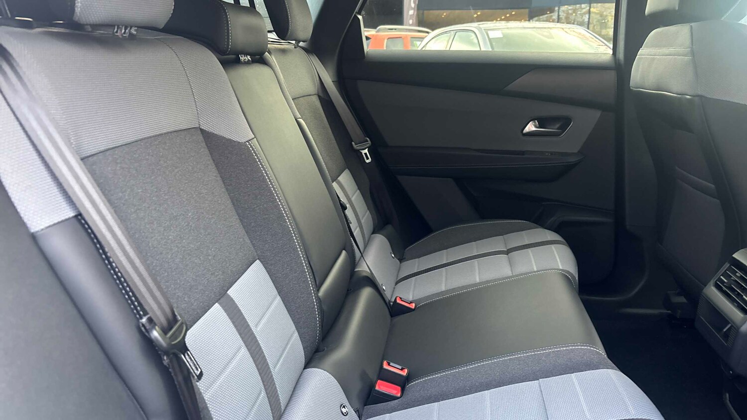 Used Vauxhall Grandland for sale - 77860827: Photo 8