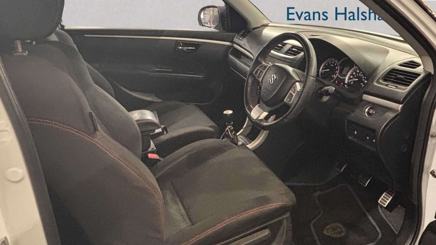 Used Suzuki Swift for sale - 77859949: Photo 3